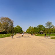 Broad Walk in Kensington Gardens