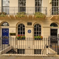 Virginia Woolf used to live in one of the houses surrouding Fitzroy Square